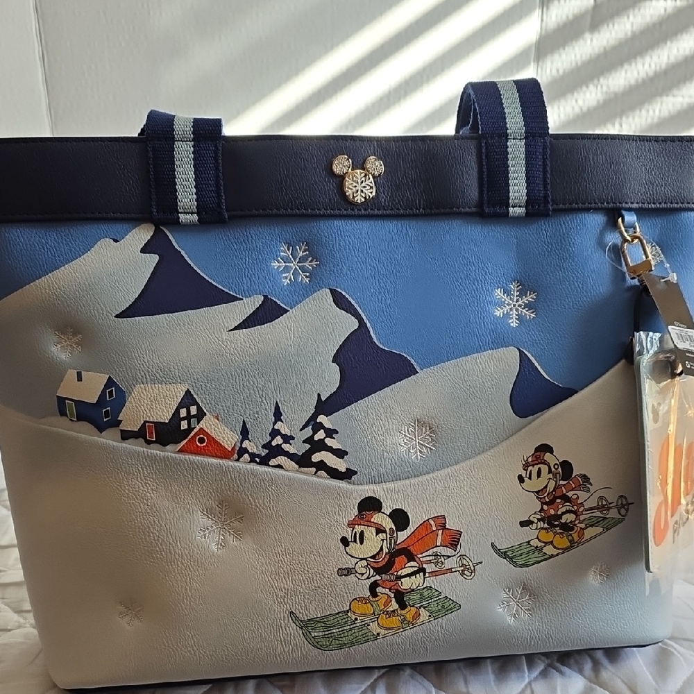 Disney Winter Wonderland Tote With Matching Wallet And Clutch - Picture 4 of 17